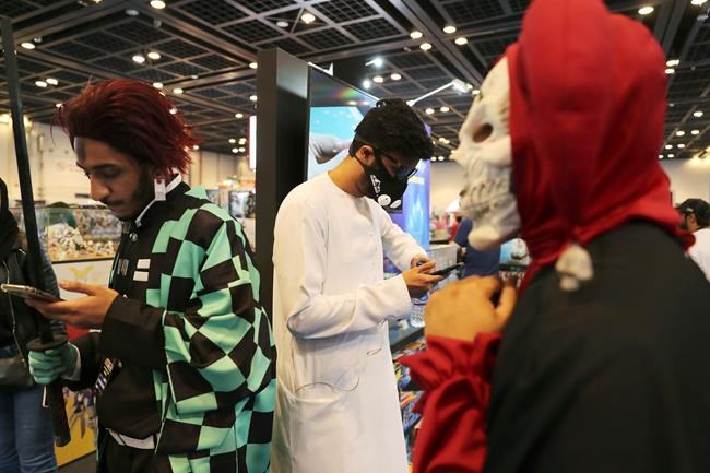 With hand sanitizer nearby, Dubai Comic Con laughs at virus | iNFOnews.ca