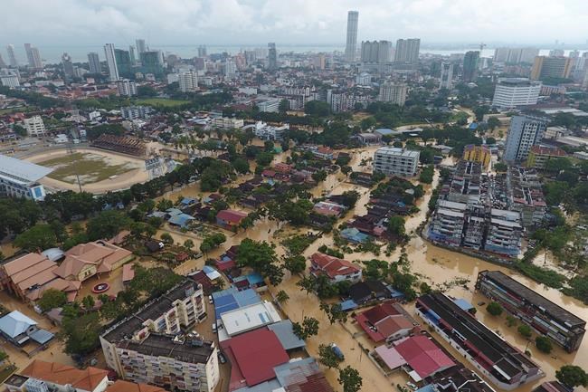3 dead, 2,000 evacuated as storm strikes Malaysian state | iNFOnews.ca