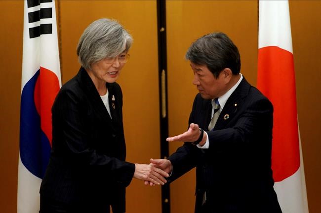 Japan, South Korea meet after saving intelligence pact | iNFOnews.ca Japan, South Korea meet after saving intelligence pact | iNFOnews.ca