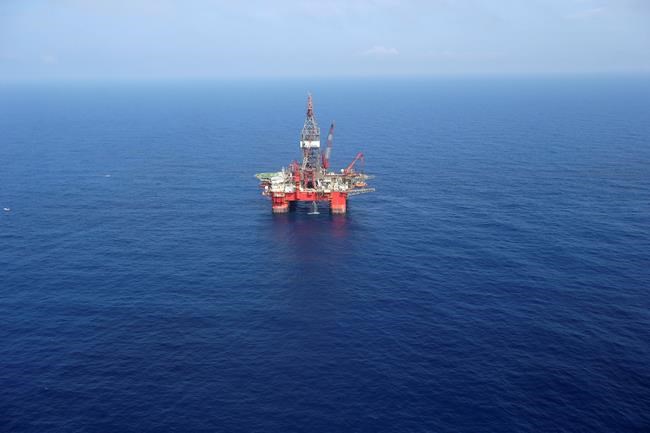 Mexico annual oil output falls below 2 million barrels a day | iNFOnews.ca