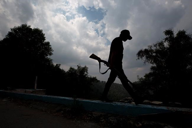 Mexico says it's holding talks with vigilantes, not cartels | iNFOnews.ca