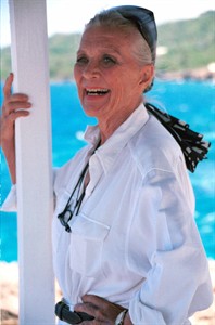 Patrice Wymore Flynn, actress and widow of screen legend Errol Flynn, dies at 87 in Jamaica | iNFOnews.ca Patrice Wymore Flynn, actress and widow of screen legend Errol Flynn, dies at 87 in Jamaica | iNFOnews.ca
