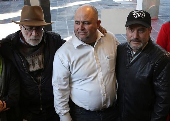 Outspoken gang critic LeBarón flees threat in Mexico for US | iNFOnews.ca