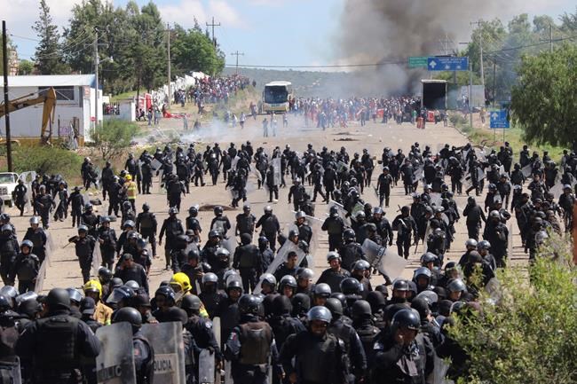 Report: Excessive force used against Mexican protesters | iNFOnews.ca Report: Excessive force used against Mexican protesters | iNFOnews.ca