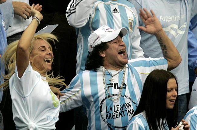 Court says soccer's Maradona can pursue ex-wife case in US | iNFOnews.ca