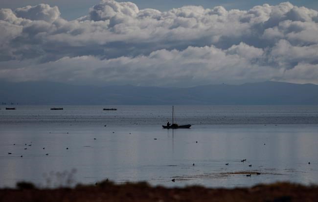 Peru to begin cleaning up South America's largest lake | iNFOnews.ca Peru to begin cleaning up South America's largest lake | iNFOnews.ca