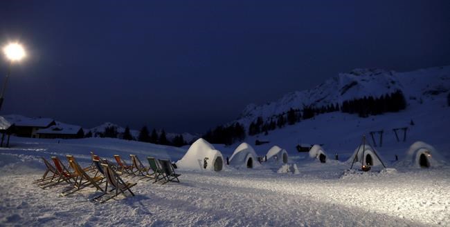 Igloos built by migrants warm hearts in Italian Alps village | iNFOnews.ca Igloos built by migrants warm hearts in Italian Alps village | iNFOnews.ca