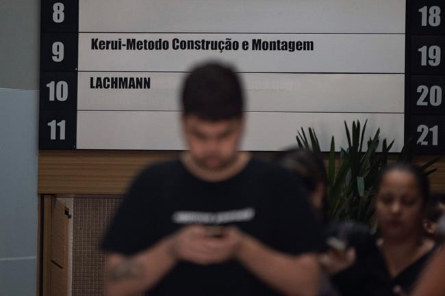 Brazil says oil traces from spill reached marine park | iNFOnews.ca