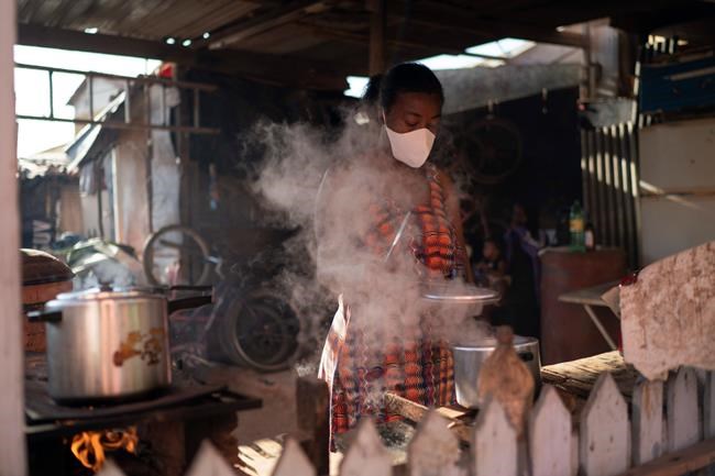 Brazil signs deal to produce experimental virus vaccine | iNFOnews.ca Brazil signs deal to produce experimental virus vaccine | iNFOnews.ca