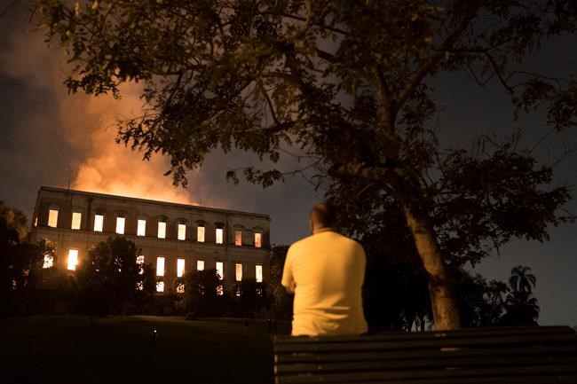 Firefighters going through burned-out National Museum | iNFOnews.ca