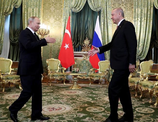 Putin hosts Turkey's leader to discuss Syria, weapons deals | iNFOnews.ca