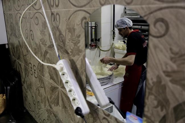 In Istanbul's 'Little Syria,' refugees want more from US | iNFOnews.ca In Istanbul's 'Little Syria,' refugees want more from US | iNFOnews.ca
