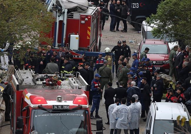 Military helicopter crashes in Istanbul; 4 soldiers killed | iNFOnews.ca Military helicopter crashes in Istanbul; 4 soldiers killed | iNFOnews.ca