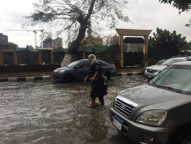 Thunderstorms bring widespread flooding to Egypt, killing 5 | iNFOnews.ca Thunderstorms bring widespread flooding to Egypt, killing 5 | iNFOnews.ca