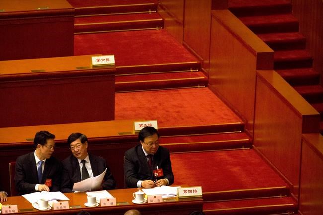 China trims 2017 growth target, warns against trade controls | iNFOnews.ca CP1837833164