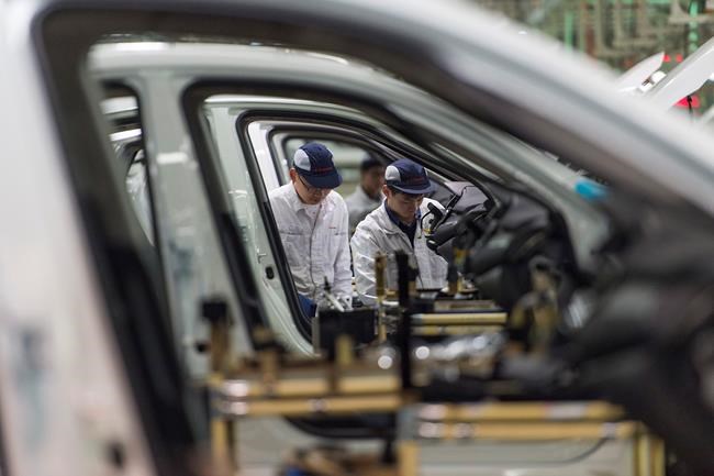China auto sales down 5.3 per cent as SUV demand sags | iNFOnews.ca CP495513256