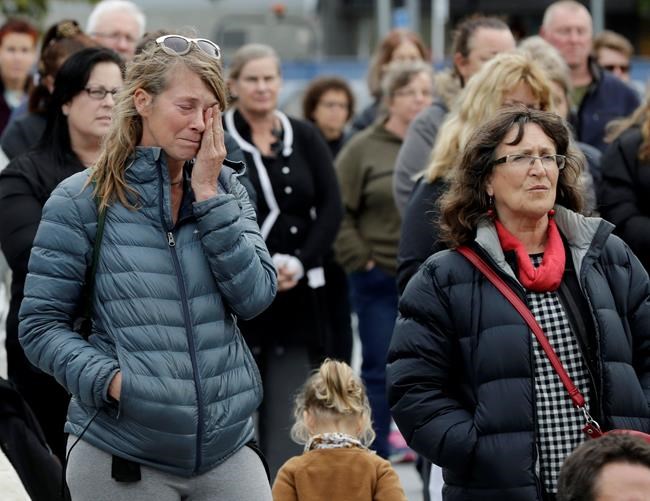 Hundreds in New Zealand hold vigil for slain British tourist | iNFOnews.ca Hundreds in New Zealand hold vigil for slain British tourist | iNFOnews.ca