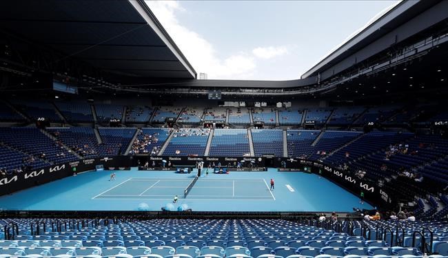 No crowds, but Australian Open will continue during lockdown | iNFOnews.ca