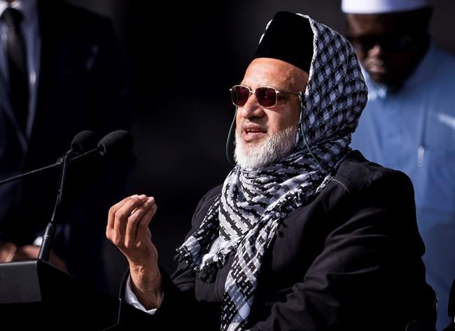 At memorial, mosque survivor says he forgives attacker | iNFOnews.ca CP1920531784