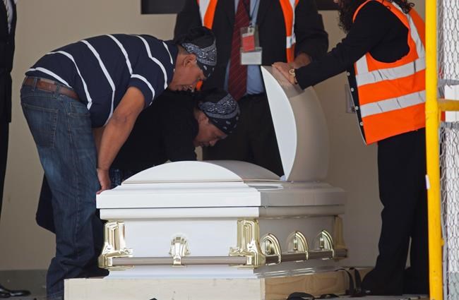 Body of woman shot by US border agent returns to Guatemala | iNFOnews.ca CP1095826349