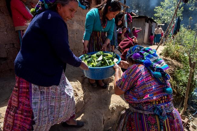 Families begin burying murdered Guatemalan migrants | iNFOnews.ca