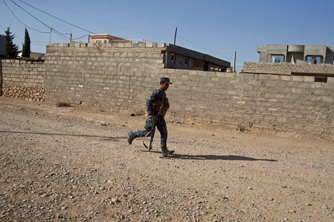 Shiite militias join the battle as Iraqis push toward Mosul | iNFOnews.ca