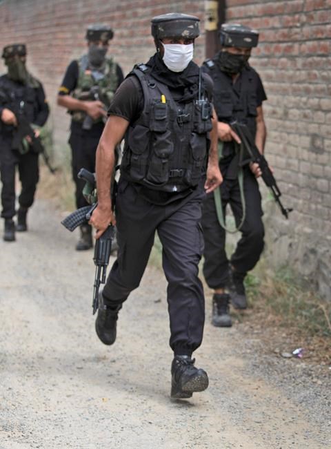 Police: 2 officers killed by rebels in Indian-held Kashmir | iNFOnews.ca Police: 2 officers killed by rebels in Indian-held Kashmir | iNFOnews.ca