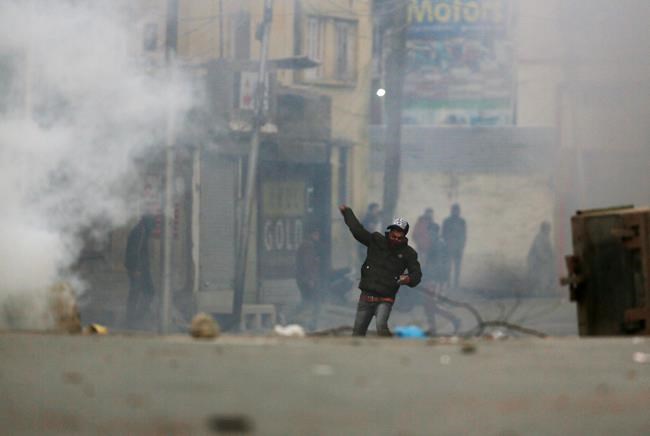 Indian troops enforce lockdown to foil Kashmir protest march | iNFOnews.ca Indian troops enforce lockdown to foil Kashmir protest march | iNFOnews.ca