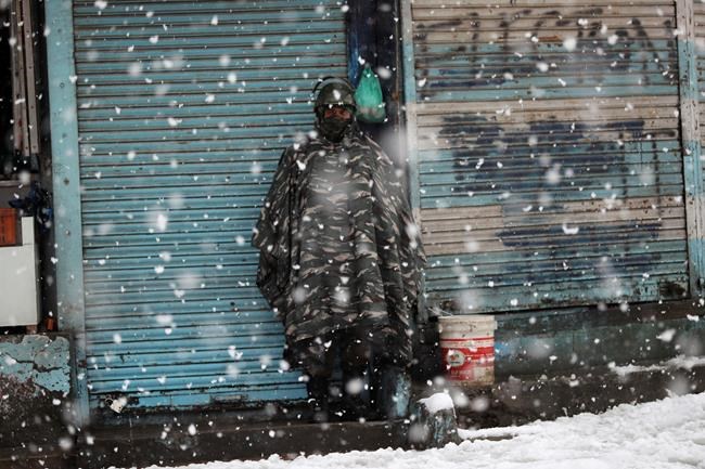 Heavy snowfall kills 3 people in Himalayan Kashmir | iNFOnews.ca