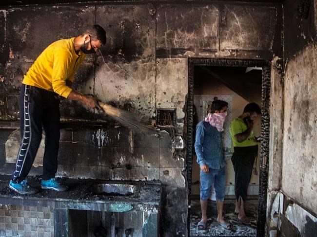 Woman, 3 suspected rebels killed in Kashmir fighting | iNFOnews.ca Woman, 3 suspected rebels killed in Kashmir fighting | iNFOnews.ca