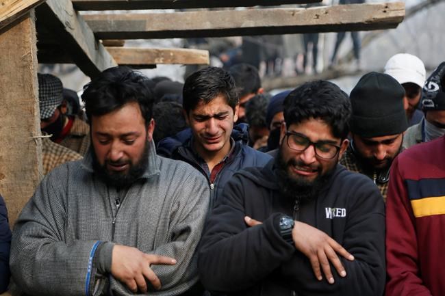 6 rebels, 1 soldier killed in Kashmir, sparking protests | iNFOnews.ca