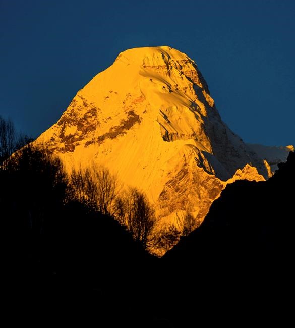 Indian ground team looking for climbers' bodies in Himalayas | iNFOnews.ca Indian ground team looking for climbers' bodies in Himalayas | iNFOnews.ca
