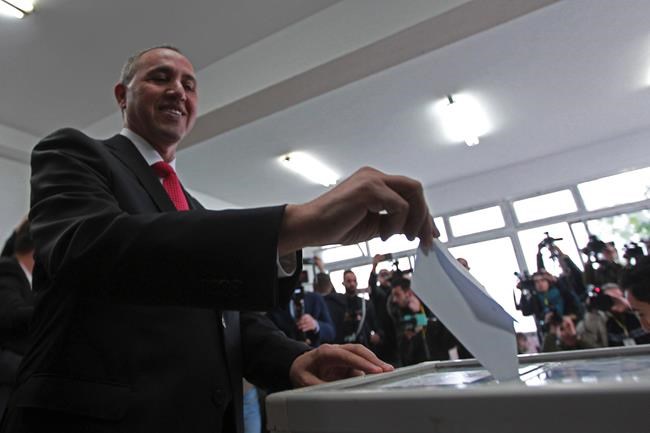 Algerians are voting for new president or boycotting poll | iNFOnews.ca