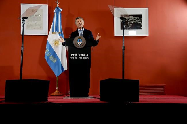 Argentina peso slides after record loan with IMF | iNFOnews.ca Argentina peso slides after record loan with IMF | iNFOnews.ca