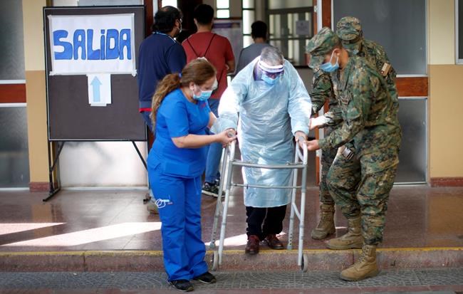 Fear and anxiety spike in virus hot spots across US | iNFOnews.ca