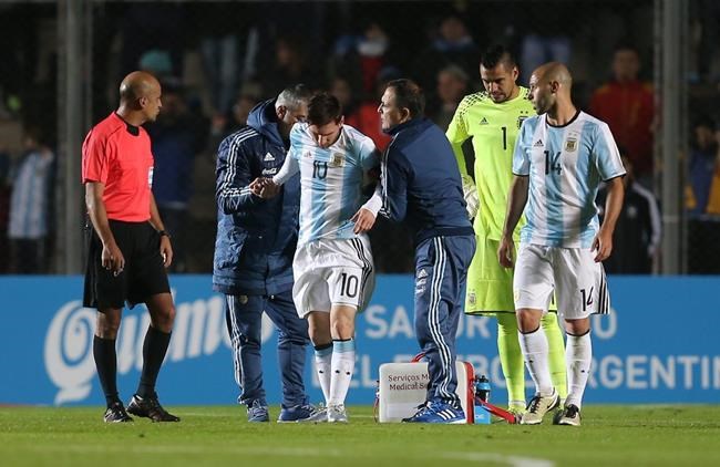 Argentine star Messi leaves Honduras match with back injury | iNFOnews.ca