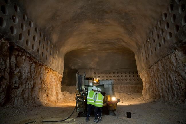 Jerusalem cemetery goes deep underground with tunnel burials | iNFOnews.ca Jerusalem cemetery goes deep underground with tunnel burials | iNFOnews.ca