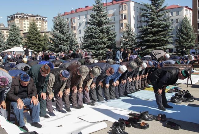 Russian provincial leader defends land swap; protests go on | iNFOnews.ca
