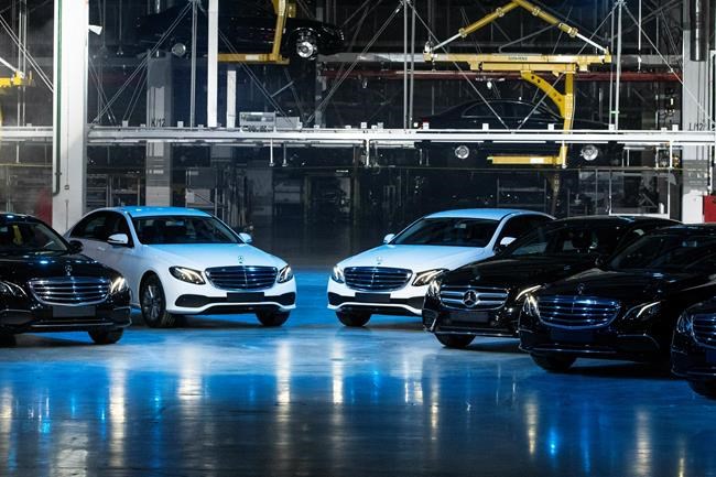 EU says BMW, Daimler, VW colluded to limit emissions tech | iNFOnews.ca CP1993377044