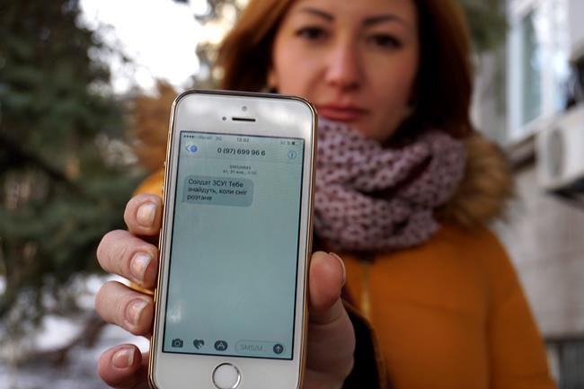 Ukraine soldiers bombarded by 'pinpoint propaganda' texts | iNFOnews.ca Ukraine soldiers bombarded by 'pinpoint propaganda' texts | iNFOnews.ca