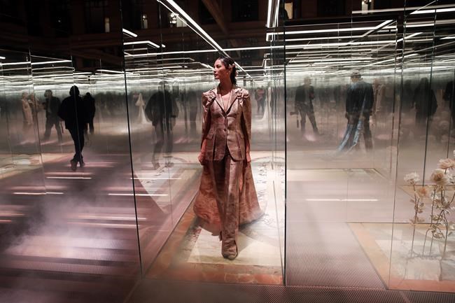 Fashion industry evolves, as virus forces a rethink | iNFOnews.ca CP782908731