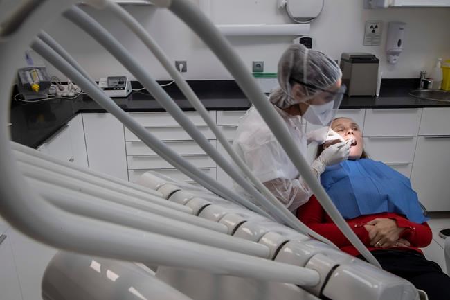 Dentists carefully reopen in France after 2-month lockdown | iNFOnews.ca Dentists carefully reopen in France after 2-month lockdown | iNFOnews.ca