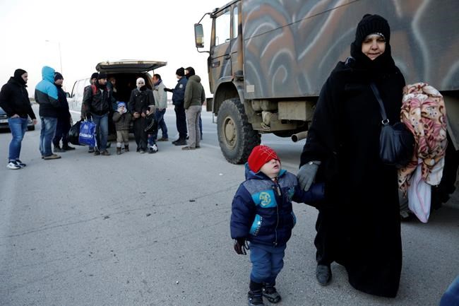UN agency makes urgent appeal to Greece over migrant centres | iNFOnews.ca