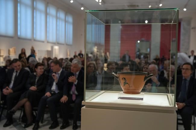 Ancient cup given to 1st marathon victor returned to Greece | iNFOnews.ca