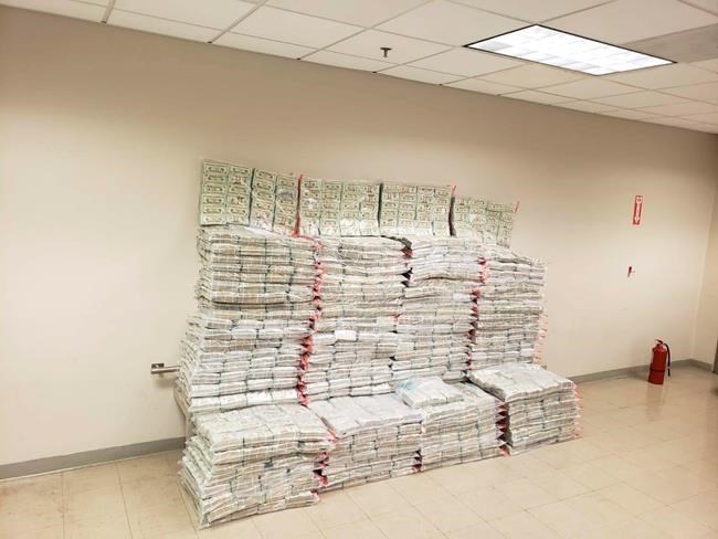 US agents seize record $27M in cash on ship bound for USVI | iNFOnews.ca