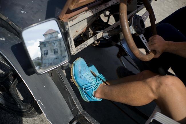 Young Cubans make pedal-powered Model T for transport, fun | iNFOnews.ca