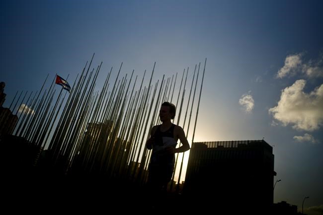 Obama ends visa-free path for Cubans who make it to US soil | iNFOnews.ca