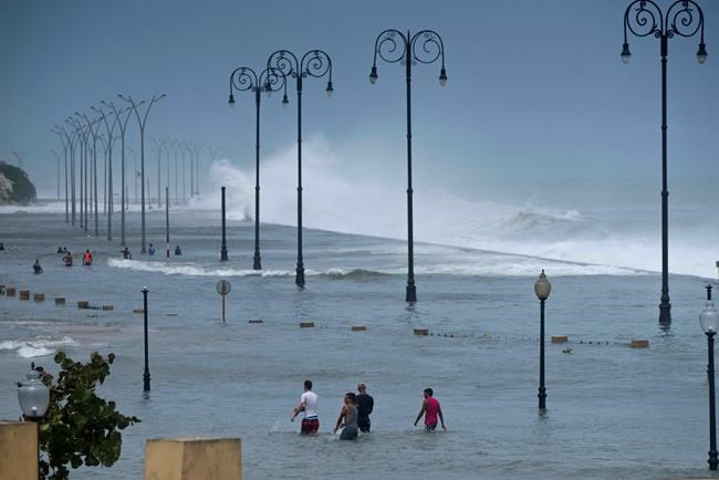 Waves from Irma flood Havana coast even as storm moves away | iNFOnews.ca