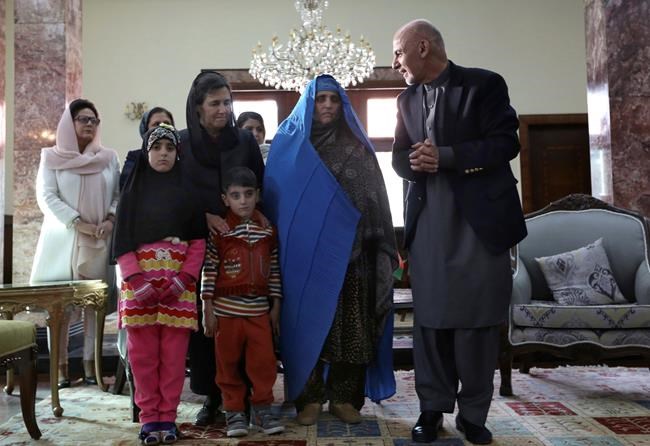Pakistan deports National Geographic's iconic 'Afghan Girl' | iNFOnews.ca