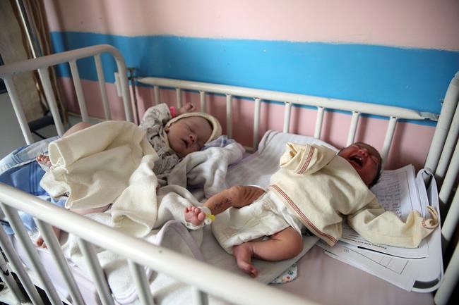 US blames brutal attack on Afghan maternity hospital on IS | iNFOnews.ca